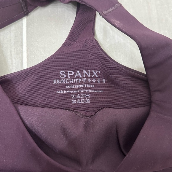 SPANX Active Longline Medium Impact Sports Bra - Picture 6 of 7